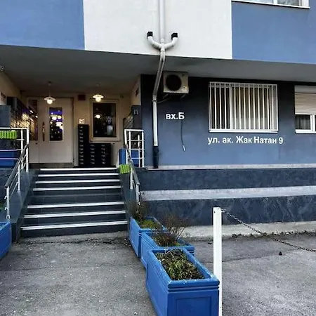 Little Jack With Terrace Apartament